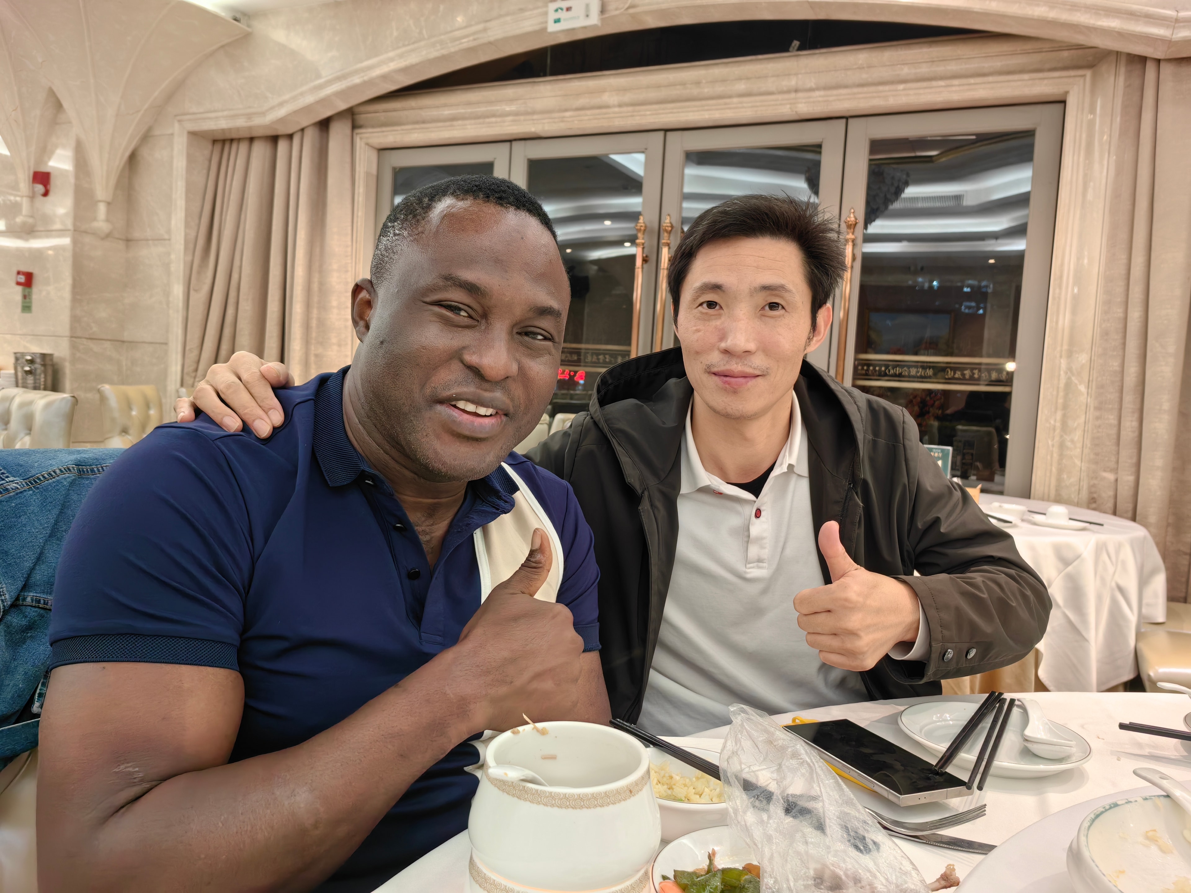 Guohui Lighting hoy — dos fábricas en Shenzhen