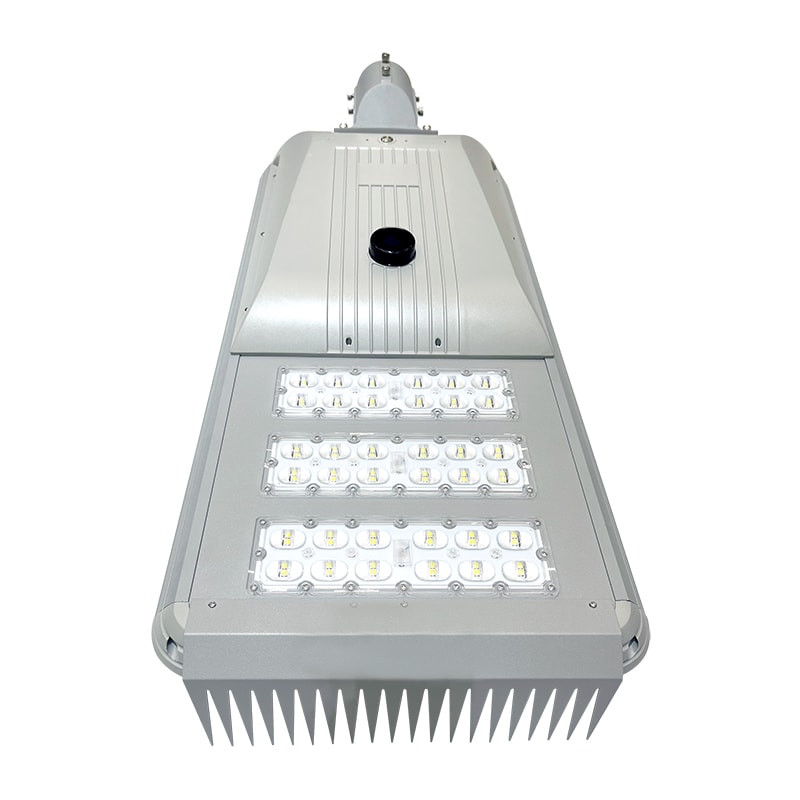 LKH-8-800 — Luminaria solar de gran altura