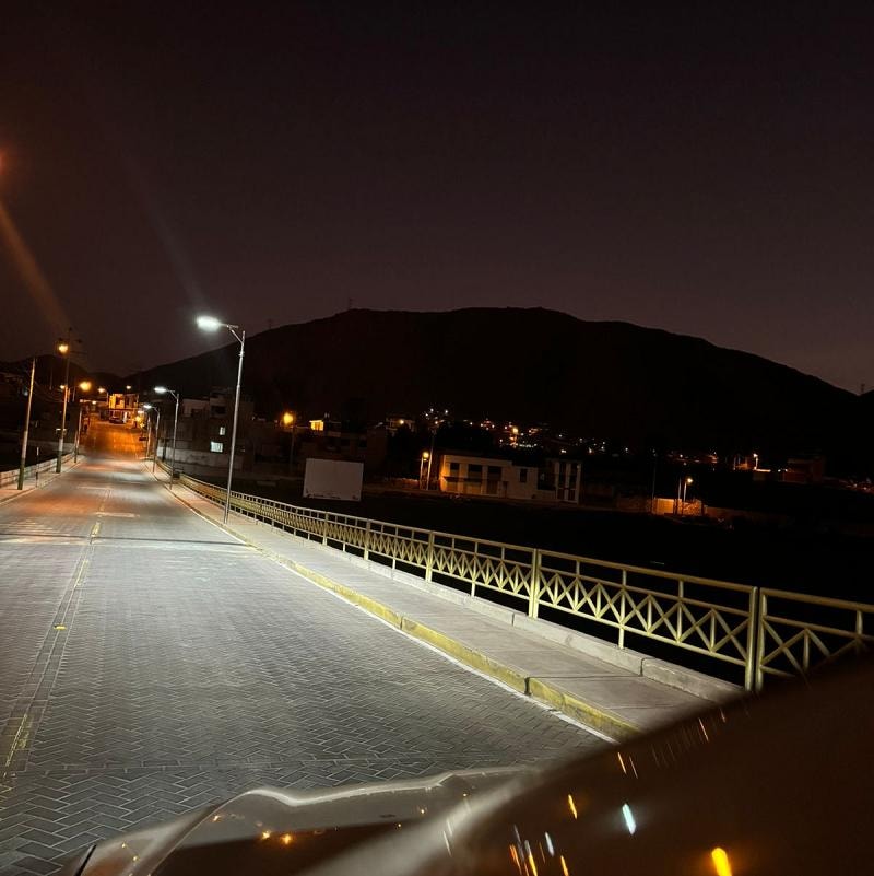 Luminaria solar instalada